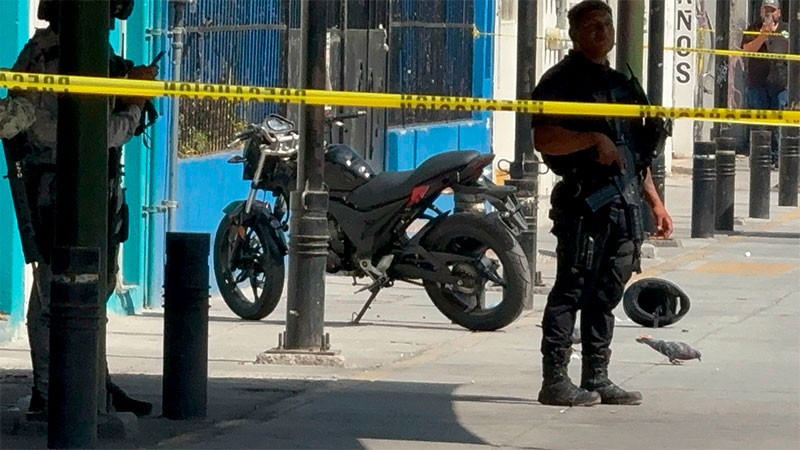 Quitan la vida a un motociclista en las inmediaciones de un tianguis de la colonia Rodríguez de Irapuato, Guanajuato