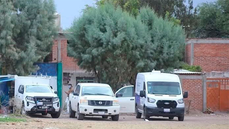 Identifican a 13 de las 17 personas que fueron localizadas en una fosa clandestina de Irapuato, Guanajuato 