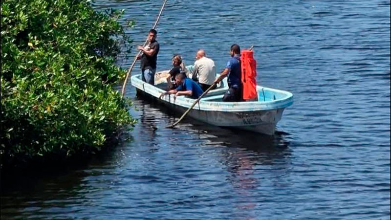 En LC, Michoacán un menor de 14 años cae en un manglar y los cocodrilos lo arrastran 