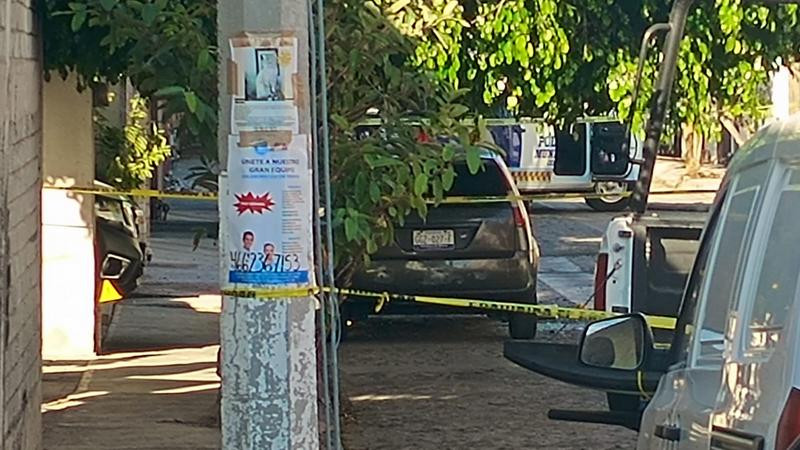 Incendian dos autos en la colonia Álamos de Celaya, Guanajuato