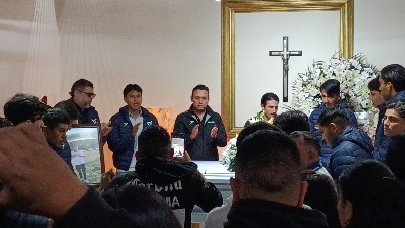 Arriba a Celaya cuerpo de aficionado que perdió la vida en riña entre barras de futbol
